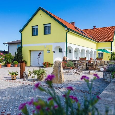 Appartementhaus Freiler Mörbisch am See Buitenkant foto